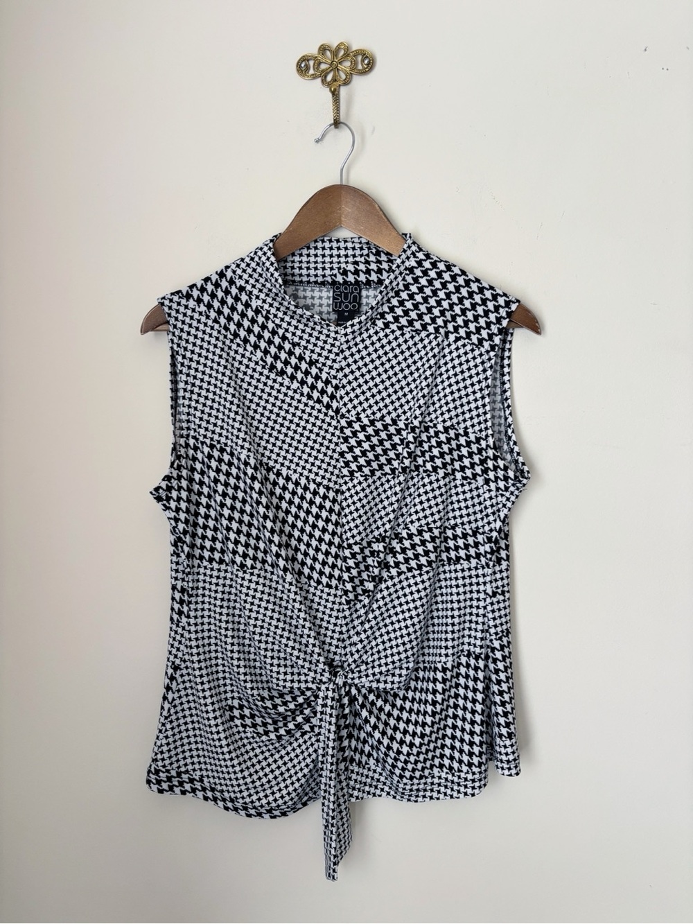 Clara Sunwoo Houndstooth Sleeveless Center Tie Top Medium